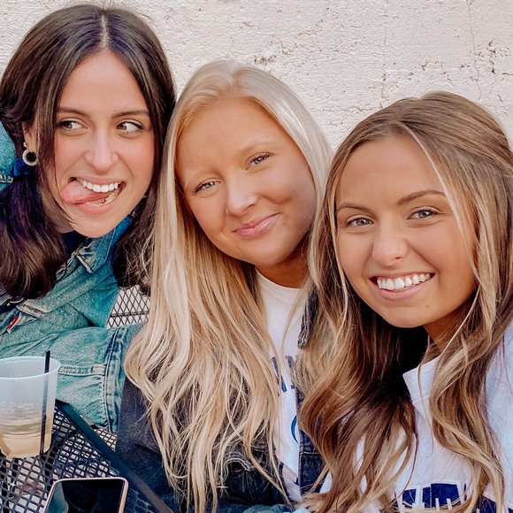 Meet the posher, Morgan - Picture 2 of 4